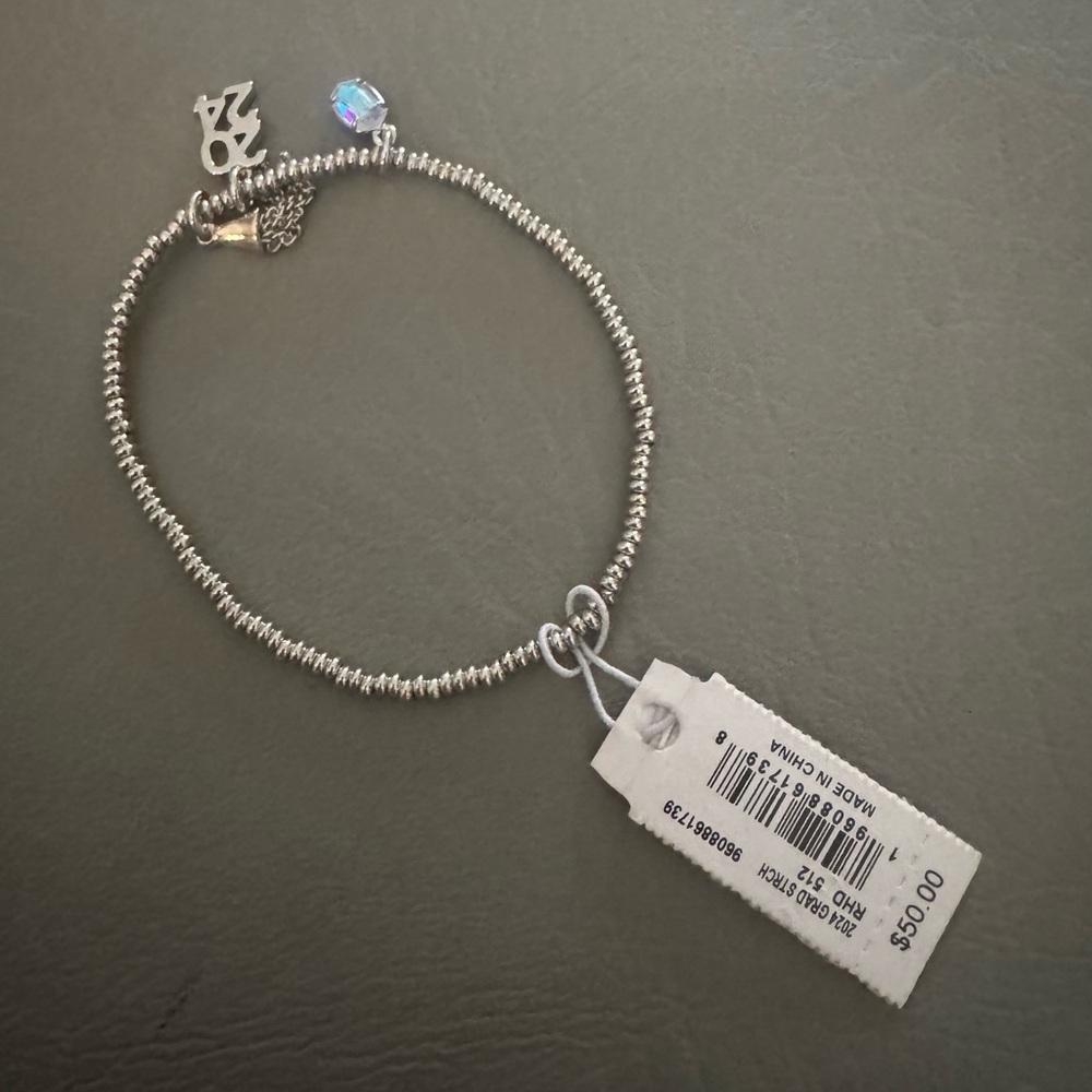 Kendra Scott Graduation Bracelet - Picture 3 of 3